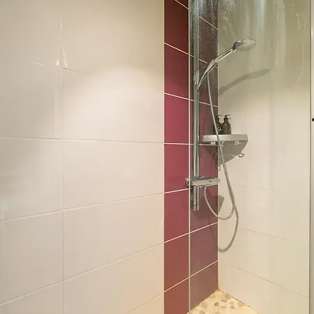 Le Dentan, Au Centre Historique De