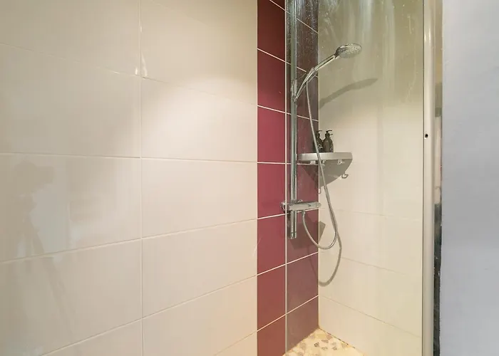 Le Dentan, Au Centre Historique De