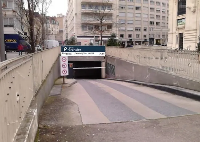 Апартаменты Le Dentan, Au Centre Historique De